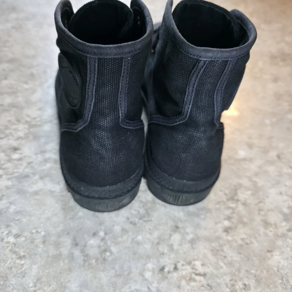 Palladium Men's Pampa Hi Boot Triple Black 02352-060 Size 8